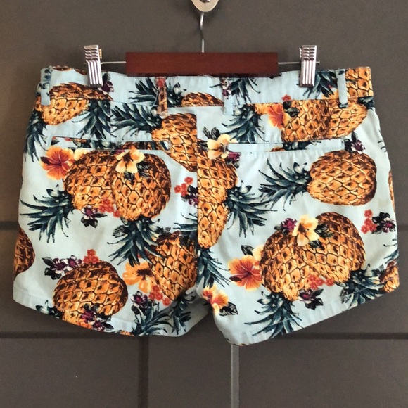 Pineapple shorts - Picture 2 of 3